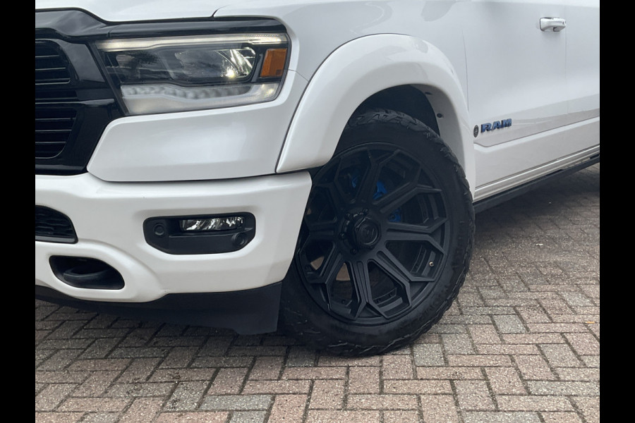 Dodge Ram 1500 5.7 V8 4x4 Crew Cab Laramie Pano Trekhaak Leder Harman/Kardon Limited Night-Package!