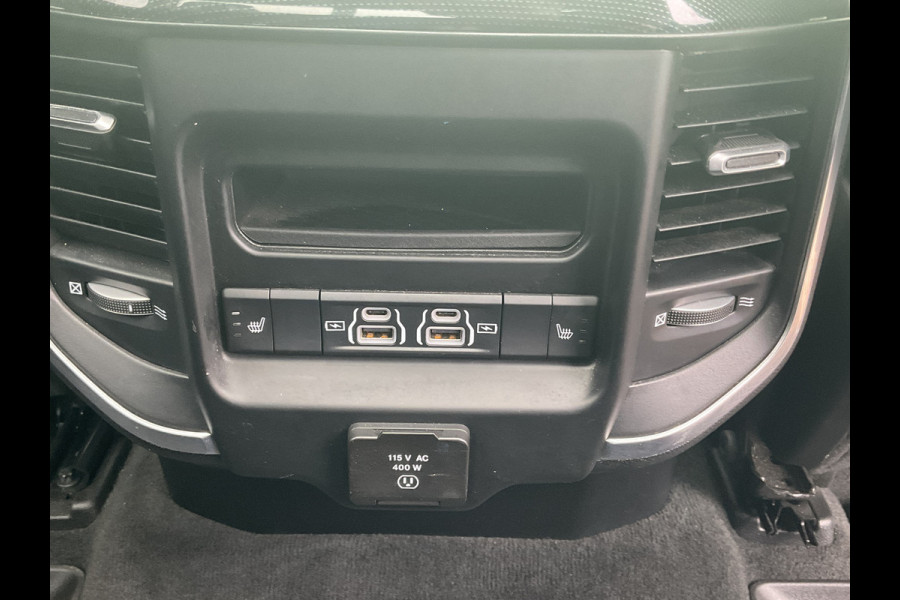 Dodge Ram 1500 5.7 V8 4x4 Crew Cab Laramie Pano Trekhaak Leder Harman/Kardon Limited Night-Package!