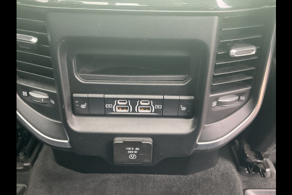 Dodge Ram 1500 5.7 V8 4x4 Crew Cab Laramie Pano Trekhaak Leder Harman/Kardon Limited Night-Package!