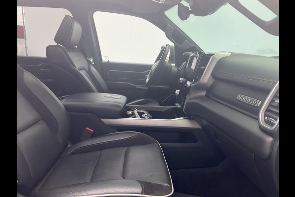 Dodge Ram 1500 5.7 V8 4x4 Crew Cab Laramie Pano Trekhaak Leder Harman/Kardon Limited Night-Package!
