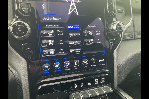 Dodge Ram 1500 5.7 V8 4x4 Crew Cab Laramie Pano Trekhaak Leder Harman/Kardon Limited Night-Package!
