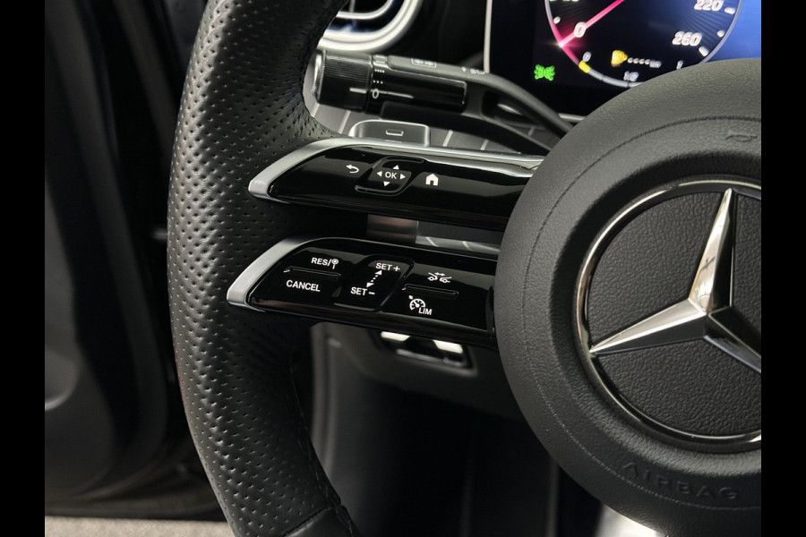 Mercedes-Benz C-Klasse 300 Benzine 4MATIC AMG-Line | 360 Camera | Panorama | ACC | 19'' | Digital-LED | Night-Pakket | Nw.pr; 100758,= | Memory | Trekhaak | Sfeerverlichting | Rij-Assistent Plus | Parfumering | Autom. Parkeren | Carplay | Draadloos Laden.