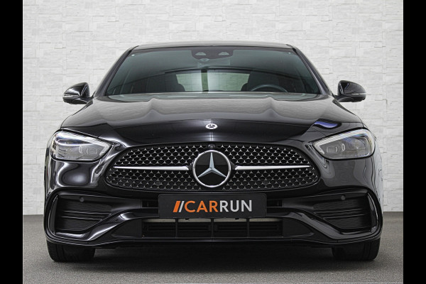Mercedes-Benz C-Klasse 300 Benzine 4MATIC AMG-Line | 360 Camera | Panorama | ACC | 19'' | Digital-LED | Night-Pakket | Nw.pr; 100758,= | Memory | Trekhaak | Sfeerverlichting | Rij-Assistent Plus | Parfumering | Autom. Parkeren | Carplay | Draadloos Laden.