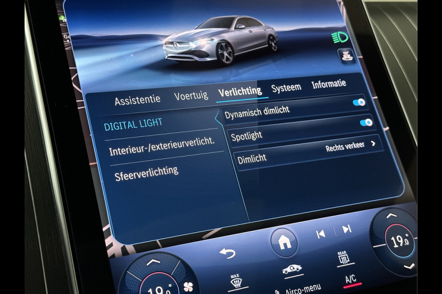 Mercedes-Benz C-Klasse 300 Benzine 4MATIC AMG-Line | 360 Camera | Panorama | ACC | 19'' | Digital-LED | Night-Pakket | Nw.pr; 100758,= | Memory | Trekhaak | Sfeerverlichting | Rij-Assistent Plus | Parfumering | Autom. Parkeren | Carplay | Draadloos Laden.