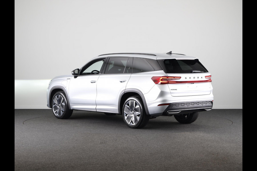 Škoda Kodiaq Sportline Business 1.5 TSI PHEV 204pk | Light & view pakket | Winter pakket | 20 inch lichtmetalen velgen | Parkeercamera