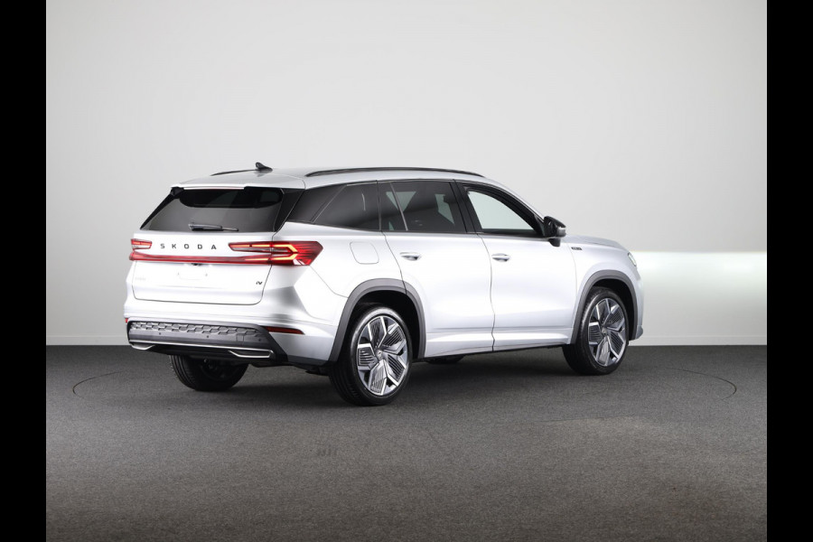 Škoda Kodiaq Sportline Business 1.5 TSI PHEV 204pk | Light & view pakket | Winter pakket | 20 inch lichtmetalen velgen | Parkeercamera