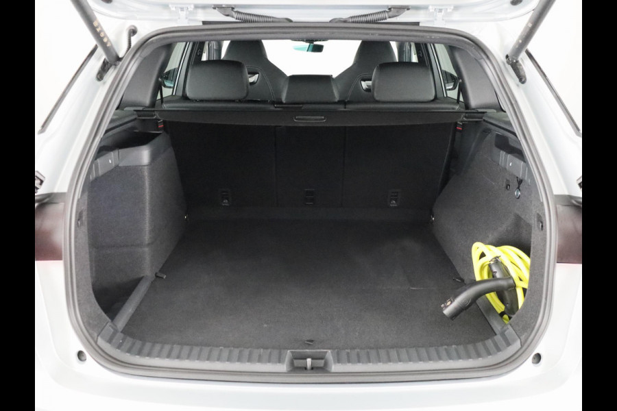 Škoda Kodiaq Sportline Business 1.5 TSI PHEV 204pk | Light & view pakket | Winter pakket | 20 inch lichtmetalen velgen | Parkeercamera