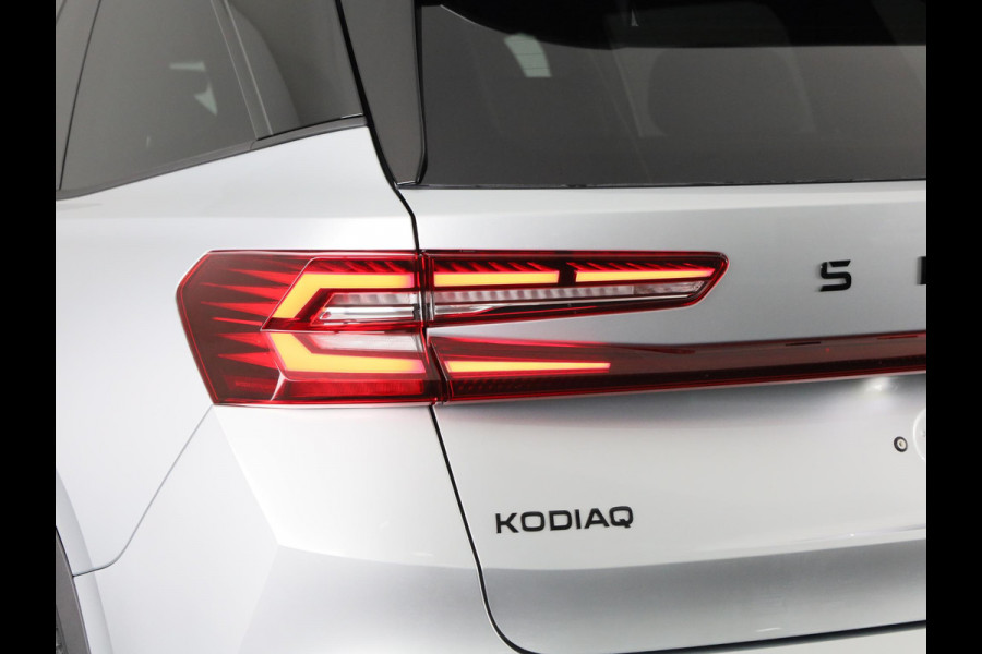 Škoda Kodiaq Sportline Business 1.5 TSI PHEV 204pk | Light & view pakket | Winter pakket | 20 inch lichtmetalen velgen | Parkeercamera