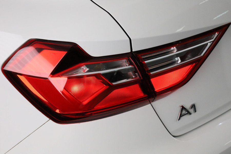 Audi A1 Sportback 25 TFSI Pro Line 95 pk S-Tronic | Navigatie via App | Parkeersensoren achter | Airco | Cruise control | Virtual cockpit |