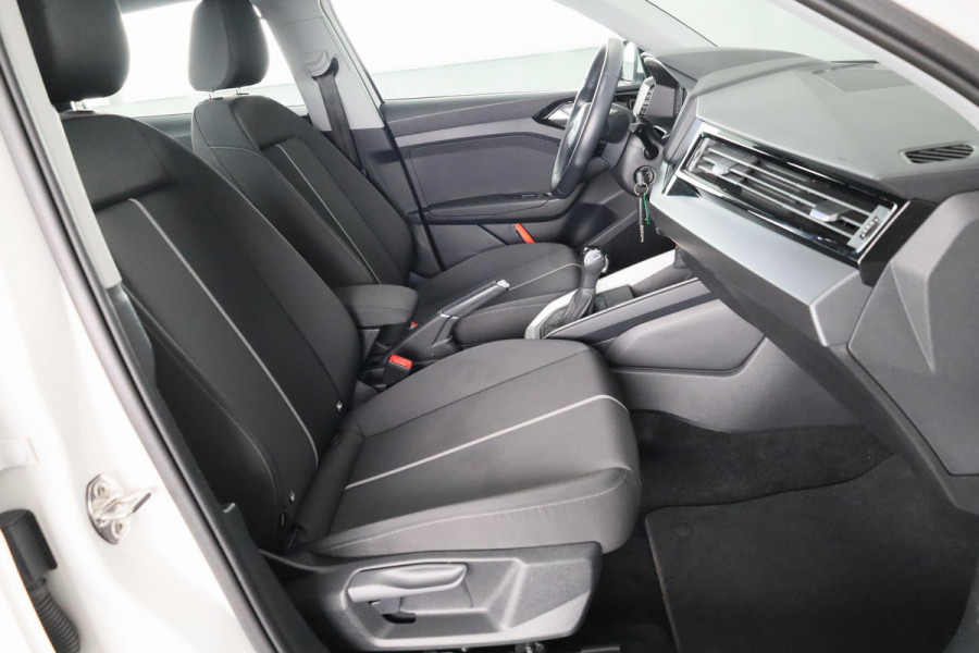 Audi A1 Sportback 25 TFSI Pro Line 95 pk S-Tronic | Navigatie via App | Parkeersensoren achter | Airco | Cruise control | Virtual cockpit |