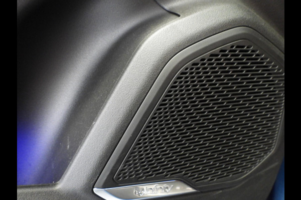 Lynk & Co 01 1.5 PHEV Plug-In ZWARTE HEMEL/360CAM/SCHUIFDAK/LED/20"LMV!