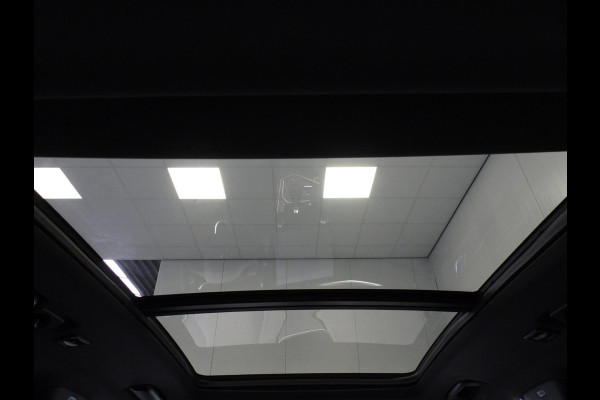 Lynk & Co 01 1.5 PHEV Plug-In ZWARTE HEMEL/360CAM/SCHUIFDAK/LED/20"LMV!