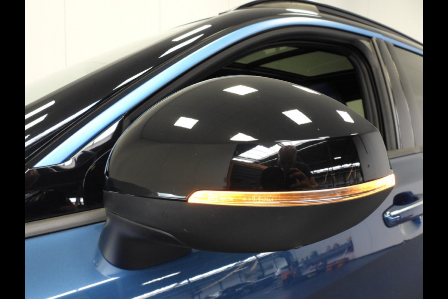 Lynk & Co 01 1.5 PHEV Plug-In ZWARTE HEMEL/360CAM/SCHUIFDAK/LED/20"LMV!