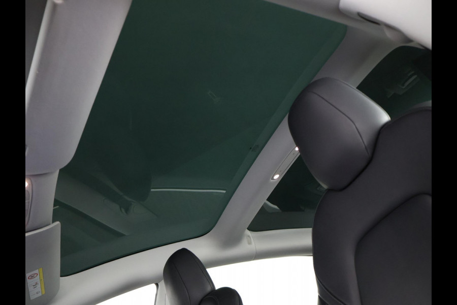 Tesla Model 3 Standard RWD Plus 60 kWh | Navigatie | 1e eigenaar | Panoramadak | Camera | Leder |