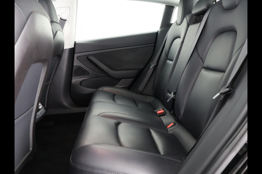 Tesla Model 3 Standard RWD Plus 60 kWh | Navigatie | 1e eigenaar | Panoramadak | Camera | Leder |