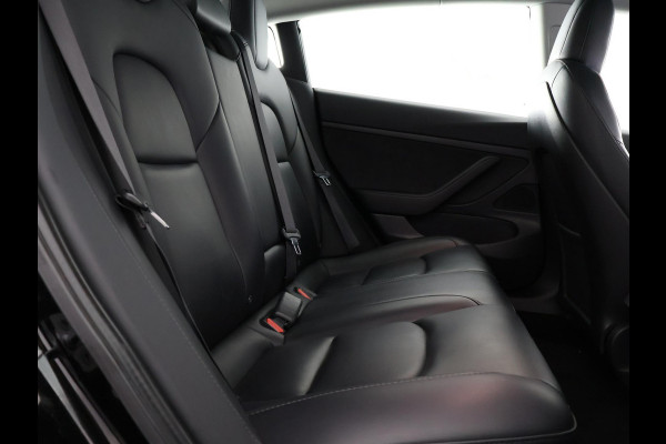 Tesla Model 3 Standard RWD Plus 60 kWh | Navigatie | 1e eigenaar | Panoramadak | Camera | Leder |