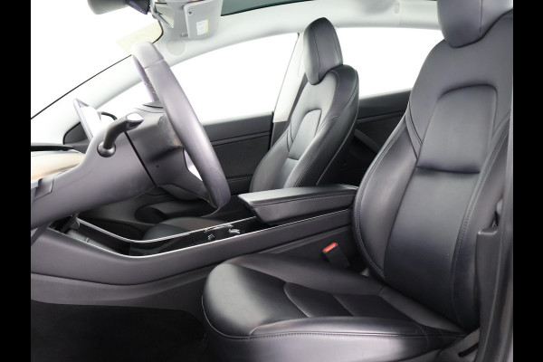 Tesla Model 3 Standard RWD Plus 60 kWh | Navigatie | 1e eigenaar | Panoramadak | Camera | Leder |