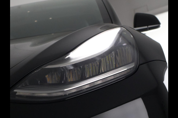Tesla Model 3 Standard RWD Plus 60 kWh | Navigatie | 1e eigenaar | Panoramadak | Camera | Leder |