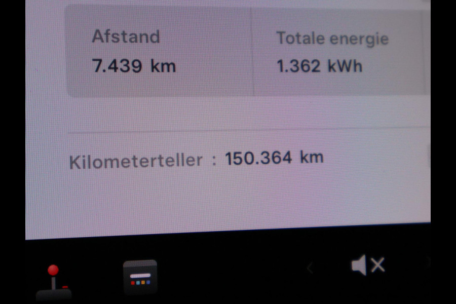 Tesla Model 3 Standard RWD Plus 60 kWh | ACCU 85% | 1e eigenaar | Navigatie | Panoramadak | Camera | Leder |