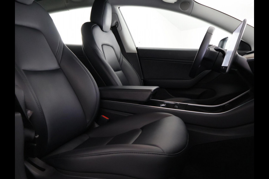 Tesla Model 3 Standard RWD Plus 60 kWh | ACCU 85% | 1e eigenaar | Navigatie | Panoramadak | Camera | Leder |