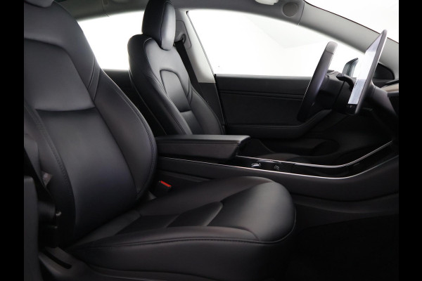 Tesla Model 3 Standard RWD Plus 60 kWh | ACCU 85% | 1e eigenaar | Navigatie | Panoramadak | Camera | Leder |