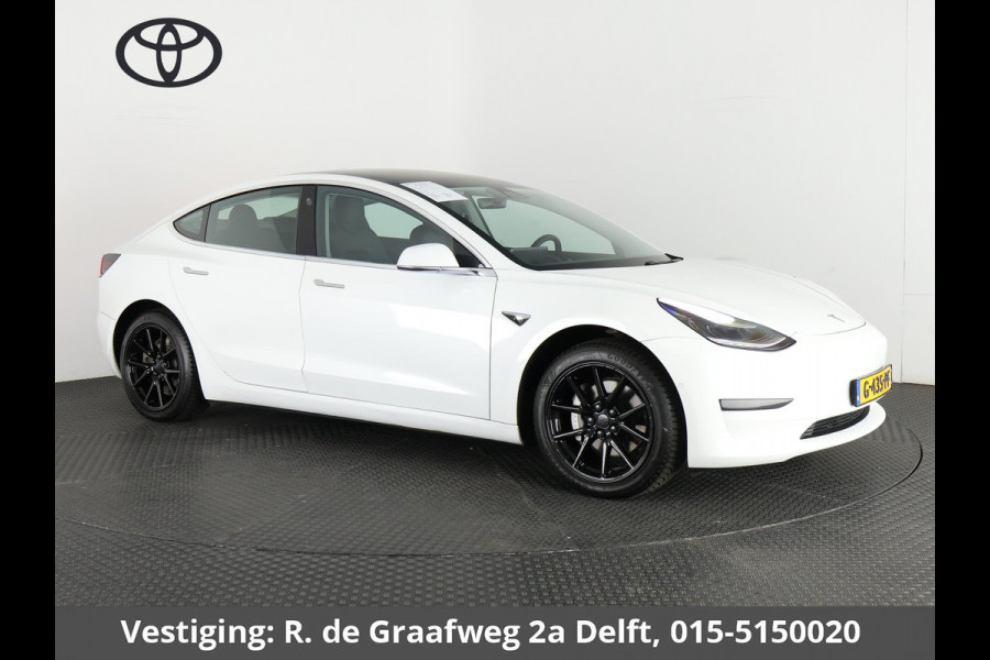 Tesla Model 3 Standard RWD Plus 60 kWh | ACCU 85% | 1e eigenaar | Navigatie | Panoramadak | Camera | Leder |