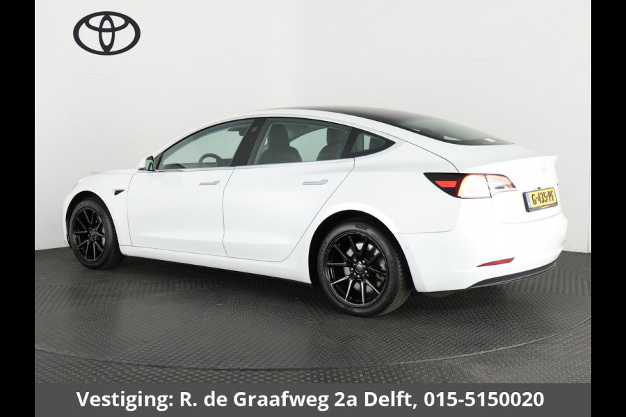 Tesla Model 3 Standard RWD Plus 60 kWh | ACCU 85% | 1e eigenaar | Navigatie | Panoramadak | Camera | Leder |