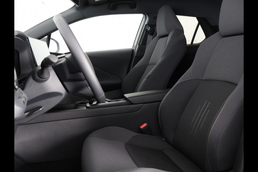 Toyota C-HR 1.8 Hybrid 140 Dynamic Bi-Tone | Stuur- & Stoelverwarming | Parkeersensoren | Apple Carplay & Android Auto |