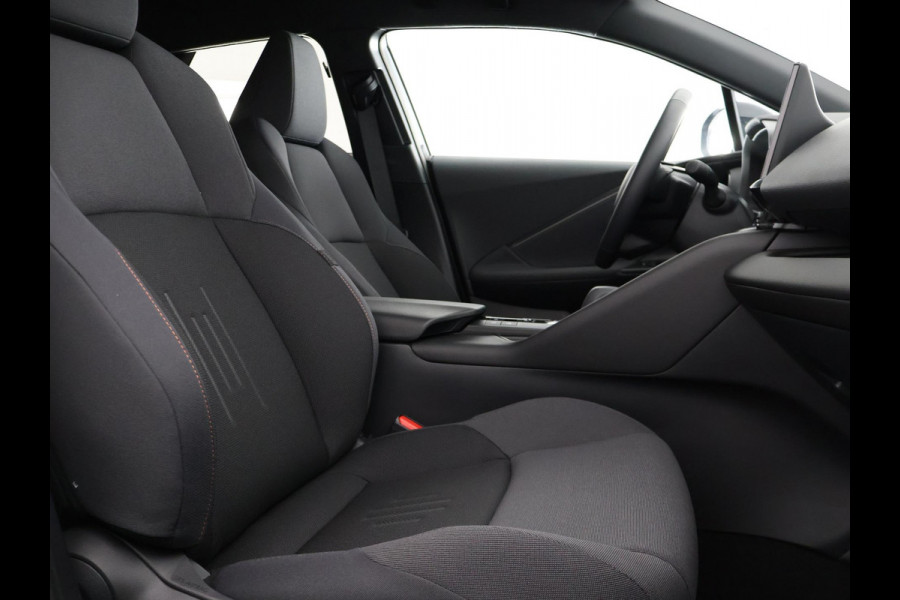 Toyota C-HR 1.8 Hybrid 140 Dynamic Bi-Tone | Stuur- & Stoelverwarming | Parkeersensoren | Apple Carplay & Android Auto |