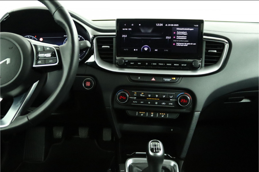 Kia Ceed Sportswagon 1.5 T-GDi DynamicPlusLine Apple Carplay/Android Auto - Cruise Control Adaptief - Dodehoekdetectie - Navigatie - Stuur/Stoelverwarming - Fabrieksgarantie tot 07-2031