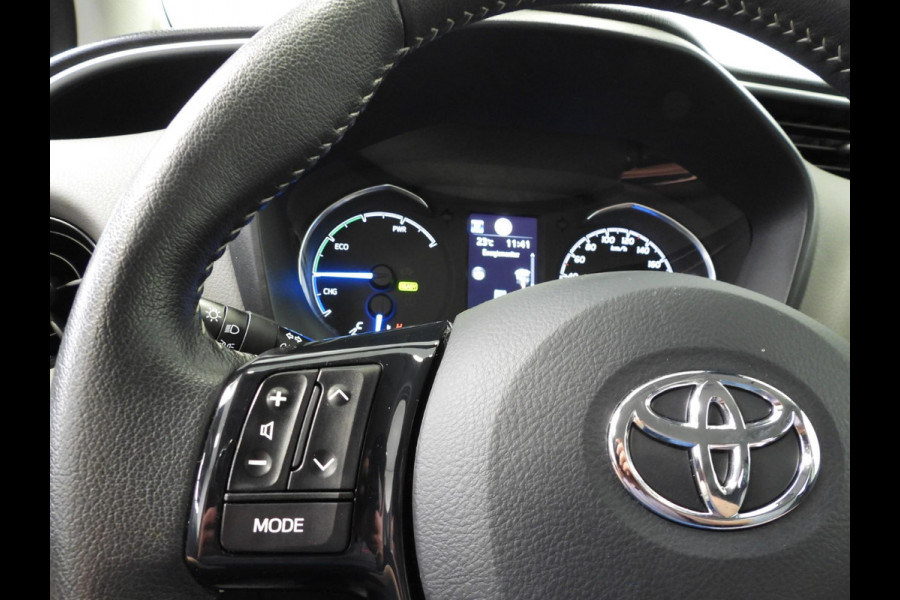 Toyota Yaris 1.5 Hybrid Active CLIMA/CAMERA/CRUISE/PDC!