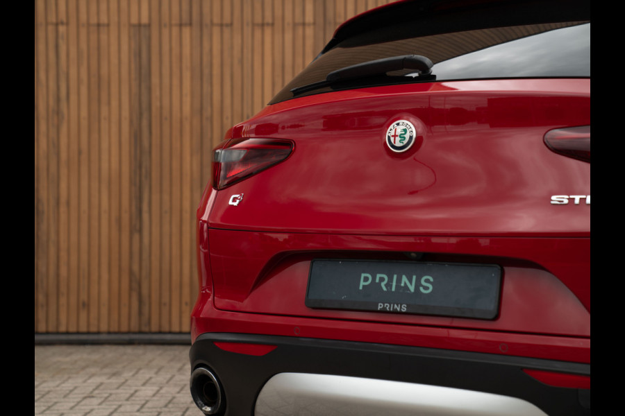 Alfa Romeo Stelvio 2.0T 280pk AWD First Edition | Stoelverwarming | Grote Navi | NL-auto
