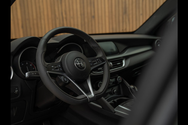 Alfa Romeo Stelvio 2.0T AWD Super | Veloce stoelen
