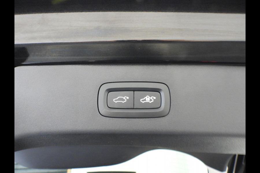 Lynk & Co 01 1.5 PHEV BlackLine ZWARTE HEMEL/360CAM/SCHUIFDAK/LED/20"LMV!