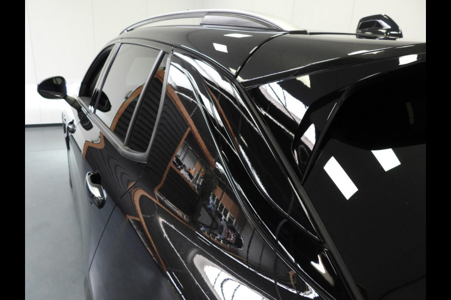 Lynk & Co 01 1.5 PHEV BlackLine ZWARTE HEMEL/360CAM/SCHUIFDAK/LED/20"LMV!