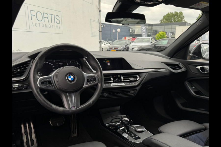 BMW 1-serie 118i High Executive M-PAKKET | NAVI | PDC |STOELVERWARMING