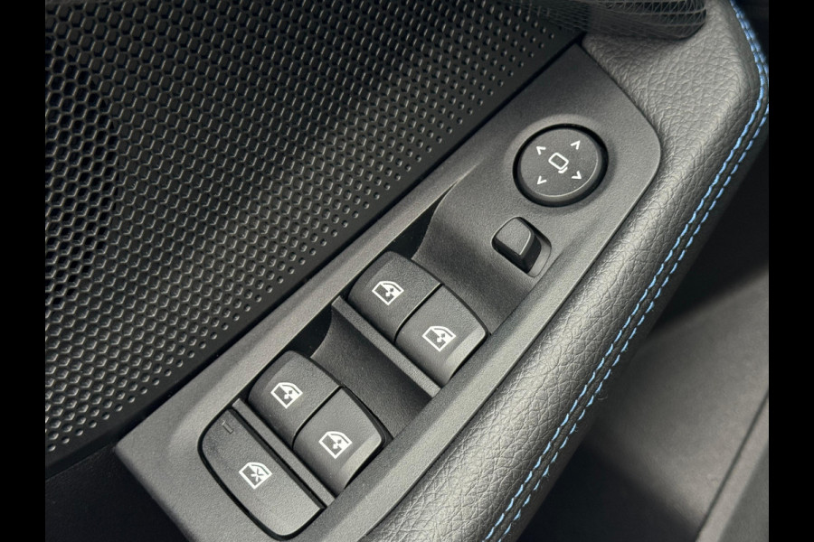 BMW 1-serie 118i High Executive M-PAKKET | NAVI | PDC |STOELVERWARMING