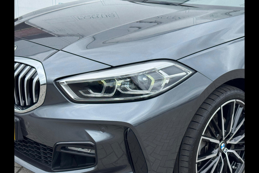 BMW 1-serie 118i High Executive M-PAKKET | NAVI | PDC |STOELVERWARMING