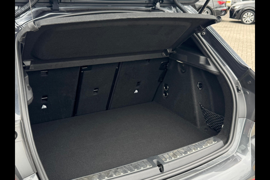 BMW 1-serie 118i High Executive M-PAKKET | NAVI | PDC |STOELVERWARMING