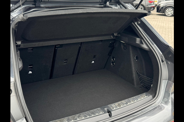 BMW 1-serie 118i High Executive M-PAKKET | NAVI | PDC |STOELVERWARMING