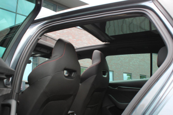 Škoda Octavia Combi 1.4 TSI RS iV PHEV Business