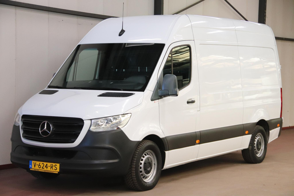Mercedes-Benz Sprinter 314 2.2 CDI L2H2 AUTOMAAT 3500KG TREKVERMOGEN Mercedes-Benz Sprinter 314 2.2 CDI L2H2 AUTOMAAT 3500KG TREKVERMOGEN