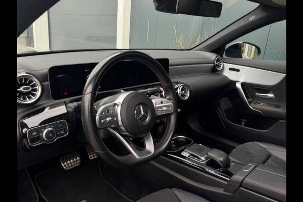 Mercedes-Benz CLA-Klasse 220 4M. Prem. Plus PANO NAVI SFEER SPORTVELGEN PDC ELEK PAKKET