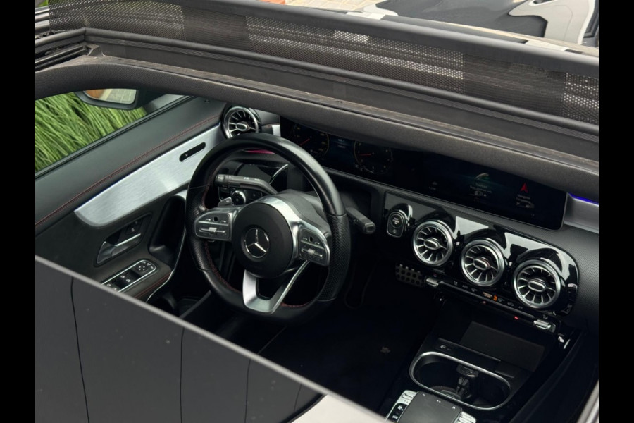 Mercedes-Benz CLA-Klasse 220 4M. Prem. Plus PANO NAVI SFEER SPORTVELGEN PDC ELEK PAKKET