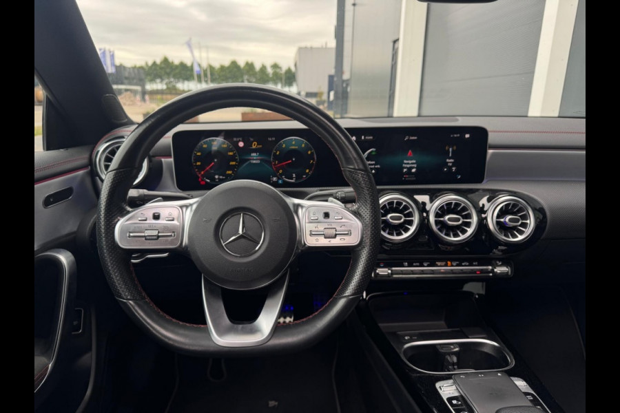 Mercedes-Benz CLA-Klasse 220 4M. Prem. Plus PANO NAVI SFEER SPORTVELGEN PDC ELEK PAKKET