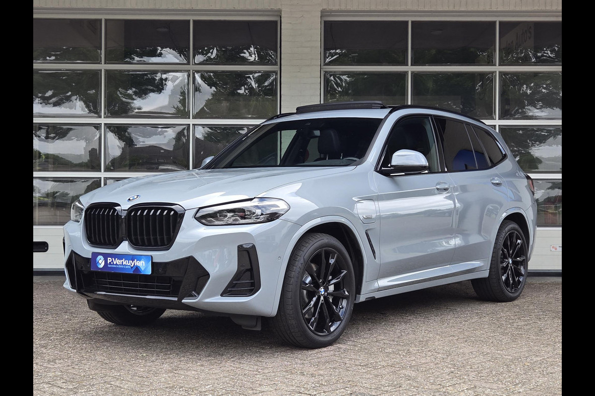 BMW X3 xDrive30e M SPORT LCI | PANORAMADAK | APPLE CARPLAY | SPORTSTOELEN | 20 INCH LM VELGEN | BMW X3 xDrive30e M SPORT LCI | PANORAMADAK | APPLE CARPLAY | SPORTSTOELEN | 20 INCH LM VELGEN |