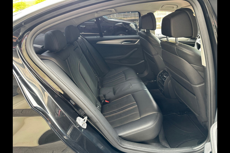 BMW 5 Serie 530i High Executive Aut Leer Navi Camera
