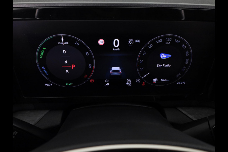 Škoda Kodiaq 1.5 TSI 204pk PHEV Business Edition | Trekhaak | Leder | Light & View | 19 inch | Elek. stoelen | Canton Sound | Stoelverwarming | Camera