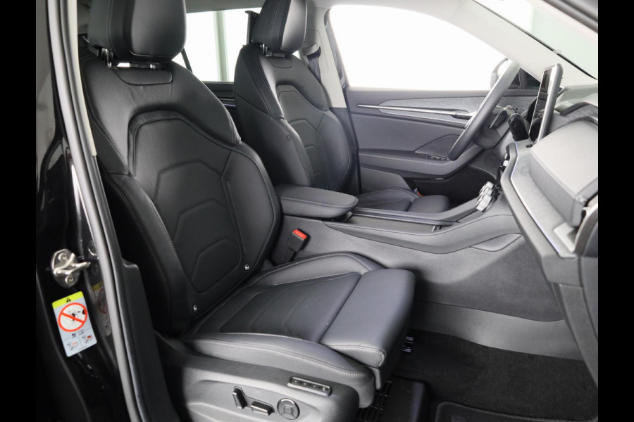 Škoda Kodiaq 1.5 TSI 204pk PHEV Business Edition | Trekhaak | Leder | Light & View | 19 inch | Elek. stoelen | Canton Sound | Stoelverwarming | Camera