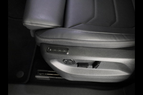 Škoda Kodiaq 1.5 TSI 204pk PHEV Business Edition | Trekhaak | Leder | Light & View | 19 inch | Elek. stoelen | Canton Sound | Stoelverwarming | Camera